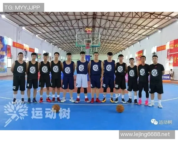 武汉篮球队在选拔赛中以85分稳居积分榜首位，展现强劲实力实时数据