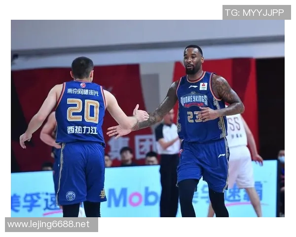 实时新闻南京篮球队在全国锦标赛中的奋勇拼搏与辉煌成就全景回顾 实时新闻南京篮球队在全国锦标赛中的奋勇拼搏与辉煌成就全景回顾