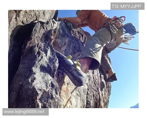 实时新闻攀岩新手必读提升心理素质的实用技巧与建议 实时新闻攀岩新手必读提升心理素质的实用技巧与建议